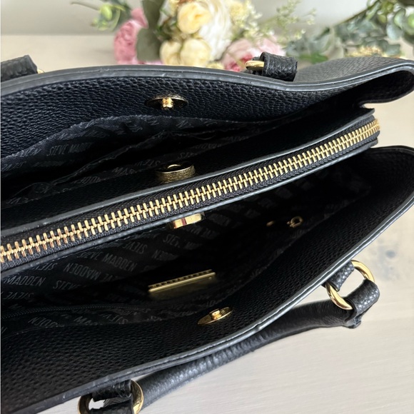 Black Steve Madden BMickey 2 Crossbody satchel handbag faux vegan leather - Picture 3 of 8